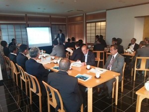 嶺南議員懇話会・・定期的に嶺南議員の有志が勉強会、研修会を実施して嶺南 の諸課題を議論しています。